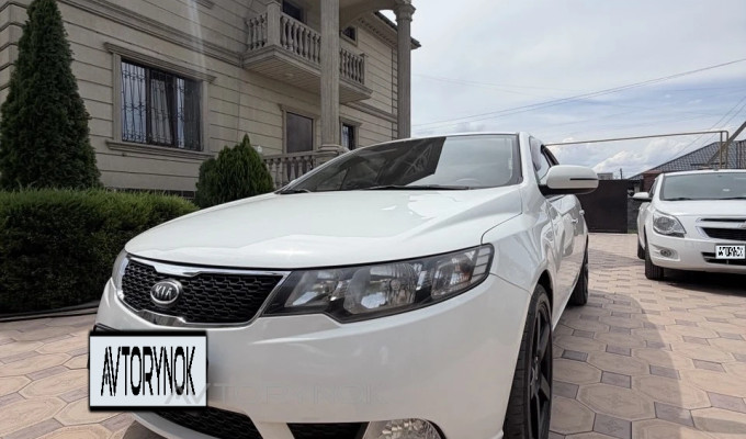 Kia Cerato 2012 года