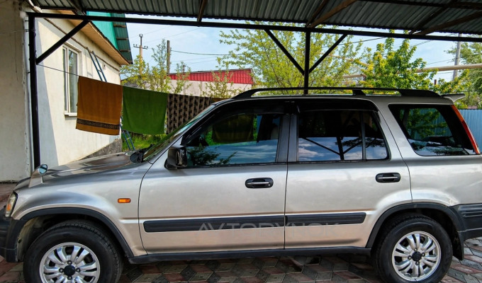 Honda CR-V 1996 года