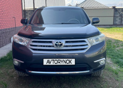 Toyota Highlander 2013 года