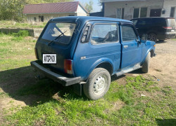 ВАЗ (Lada) 2121 (4x4) 2010 года