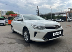 Toyota Camry 2015 года