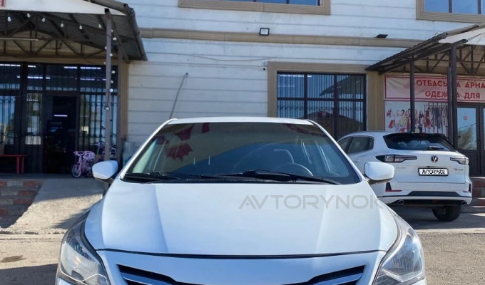 Hyundai Accent 2014 года