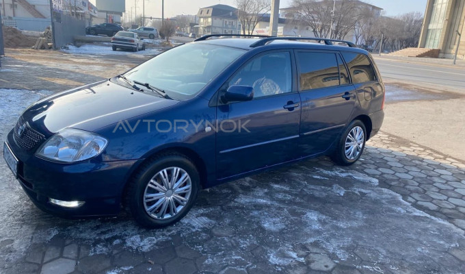 Toyota Corolla 2003 года