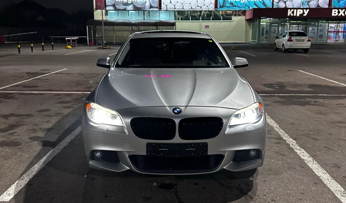BMW 5 серия 2013 года