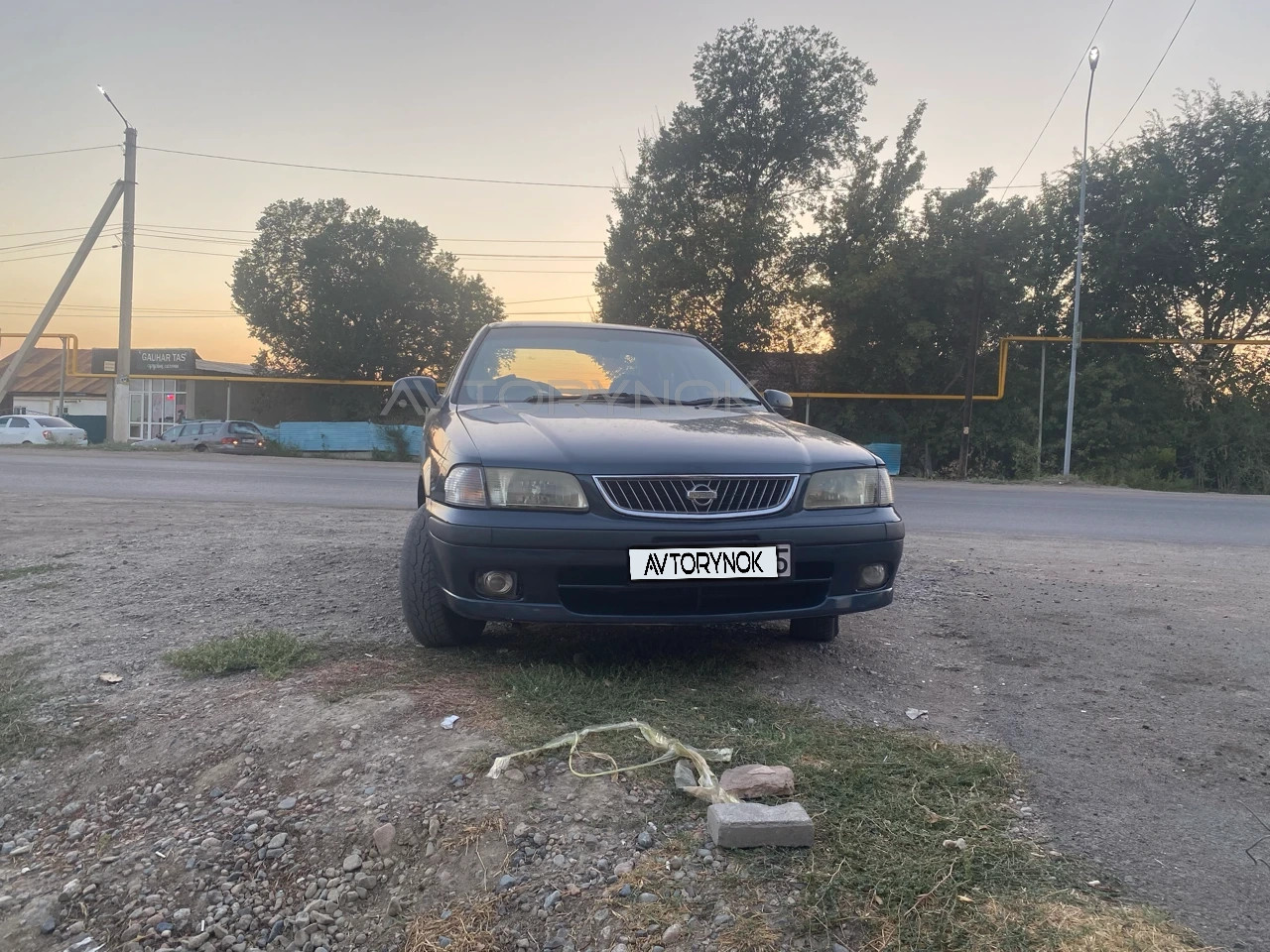 Nissan Sunny, 2000