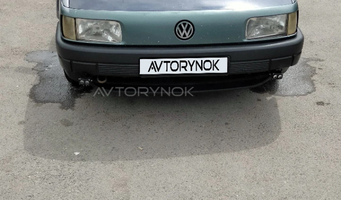 Volkswagen Passat 1993 года