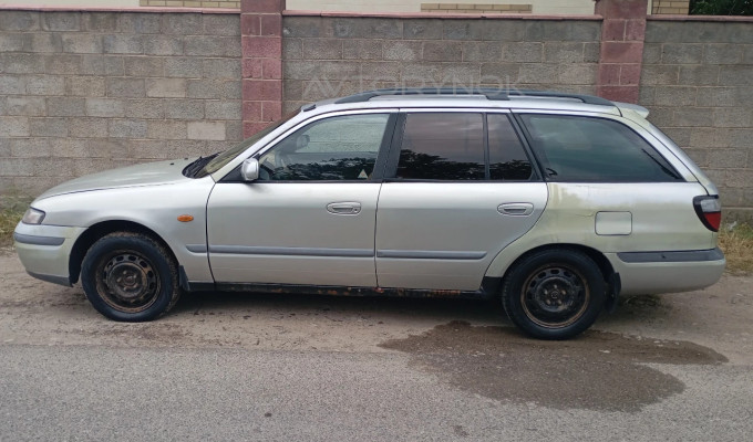 Mazda 626 1998 года