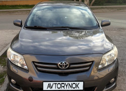 Toyota Corolla 2010 года