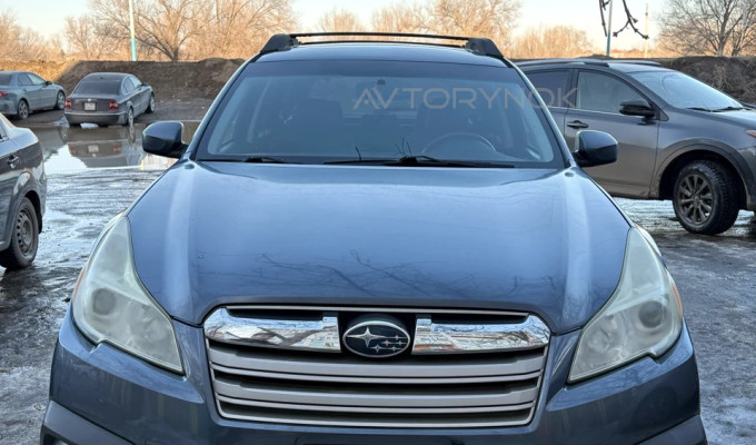 Subaru Outback 2013 года