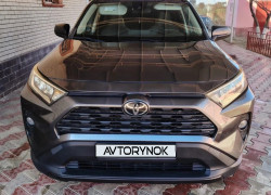 Toyota RAV4 2019 года