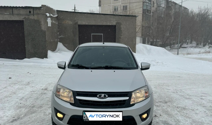 ВАЗ (Lada) Granta 2015 года