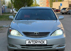 Toyota Camry 2003 года