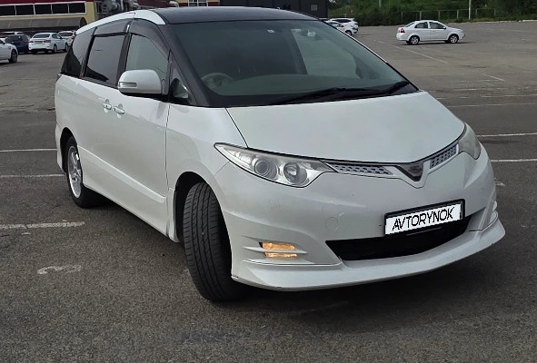 Toyota Estima 2007 года