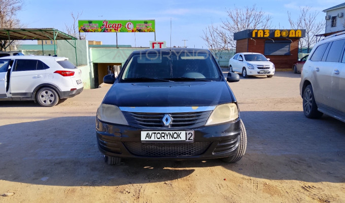 Renault Logan 2011 года