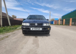 Volkswagen Passat 1993 года