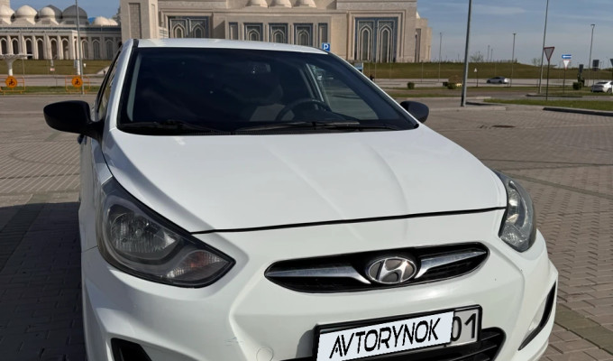 Hyundai Accent 2013 года