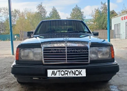 Mercedes-Benz E-Класс 1992 года