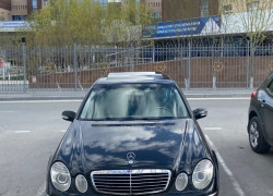 Mercedes-Benz E-Класс 2002 года