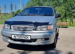 Toyota Ipsum 1998 года