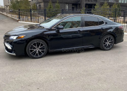 Toyota Camry 2022 года
