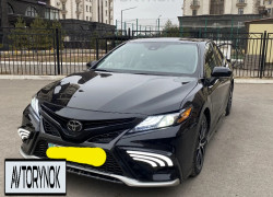 Toyota Camry 2022 года