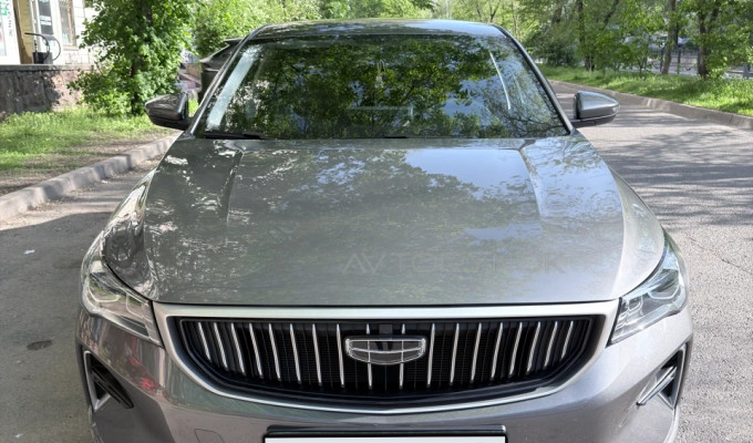 Geely Emgrand 2025 года