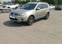 Mitsubishi Outlander 2008 года