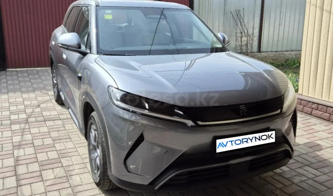 BYD Yuan Up 2025 года
