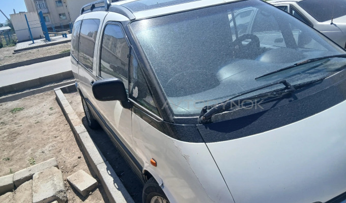 Toyota Previa 1992 года
