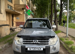 Mitsubishi Pajero 2010 года
