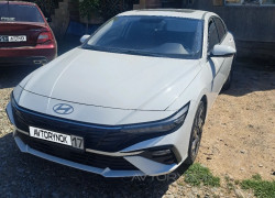 Hyundai Elantra 2024 года