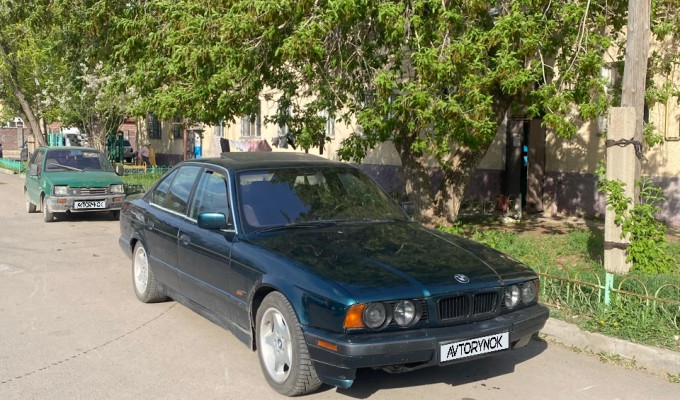 BMW 5 серия 1993 года