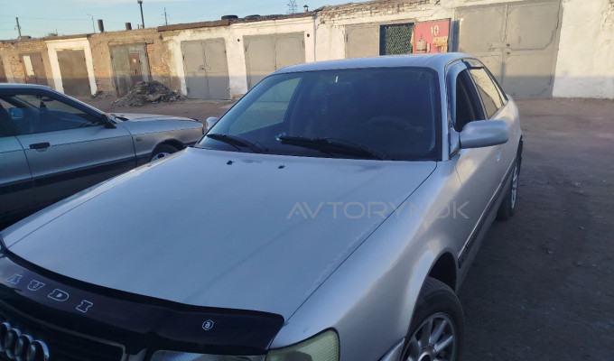 Audi 100 1993 года