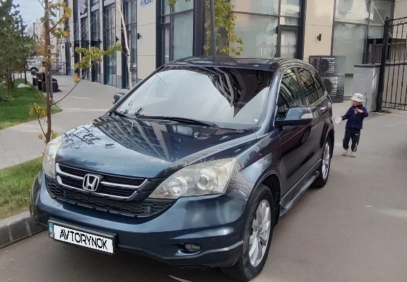 Honda CR-V 2011 года