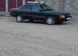 Audi 100 1988 года