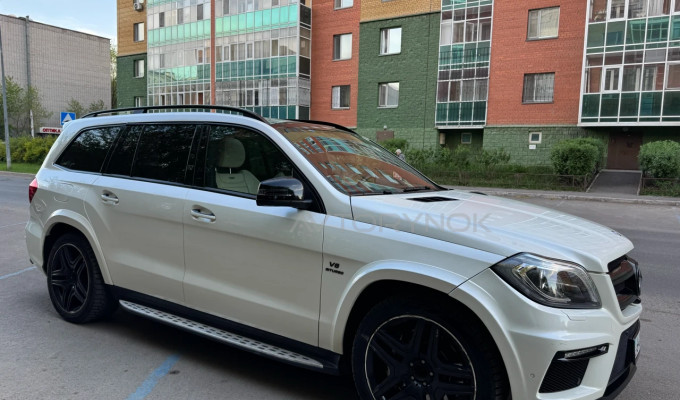 Mercedes-Benz GL-Класс 2015 года