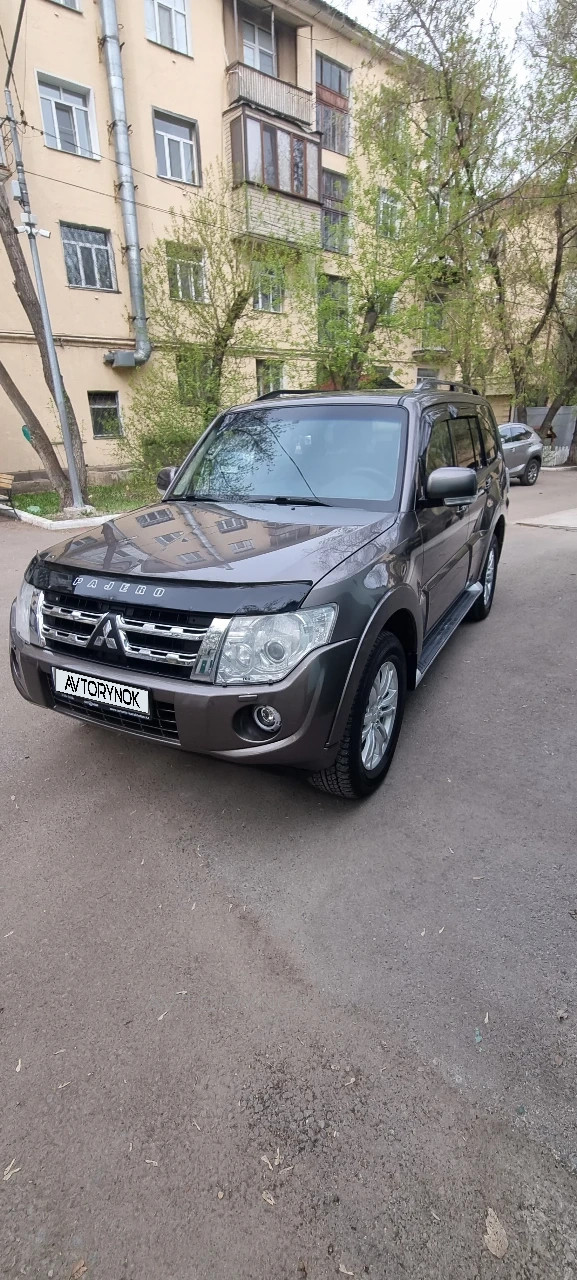 Mitsubishi Pajero, 2012