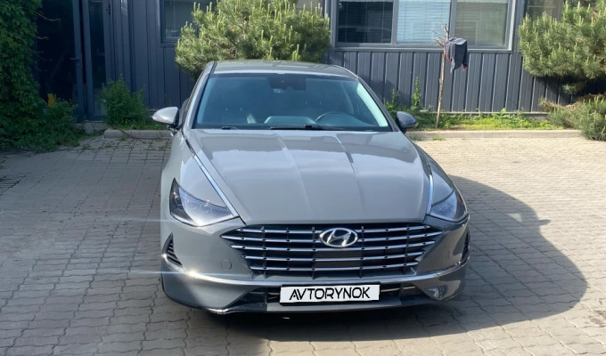 Hyundai Sonata 2022 года