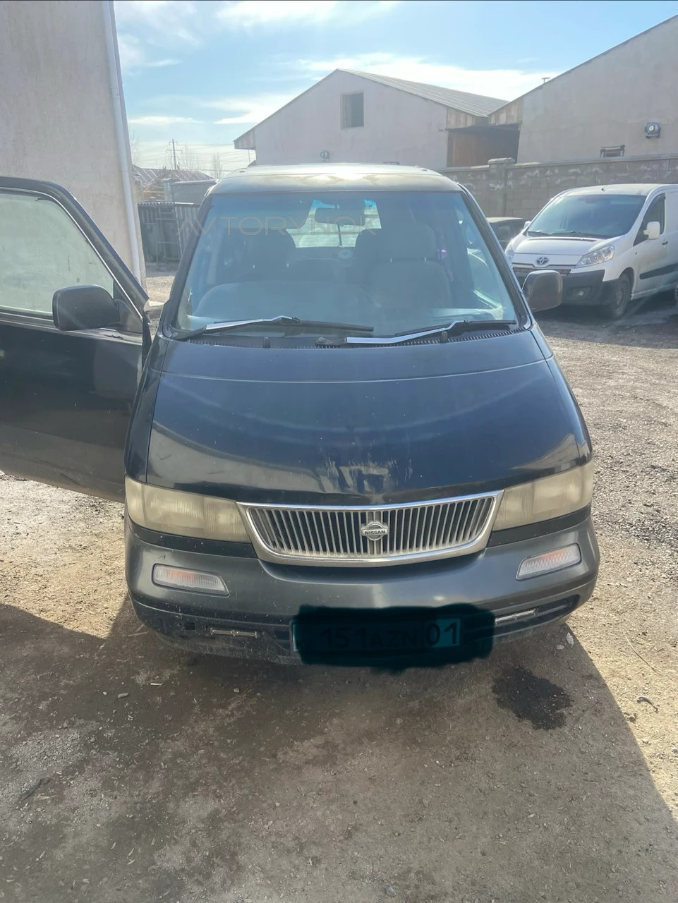 Nissan Largo, 1997