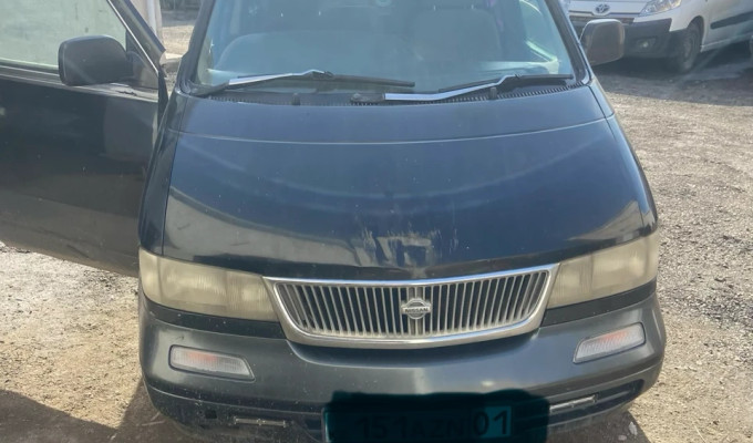 Nissan Largo 1997 года
