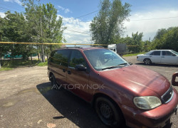 Kia Carnival 1998 года