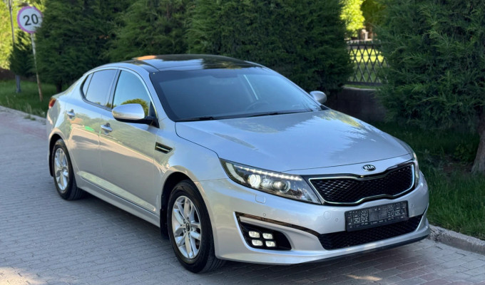 Kia K5 2015 года
