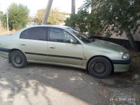 Toyota Avensis 1997 года