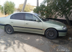 Toyota Avensis 1997 года