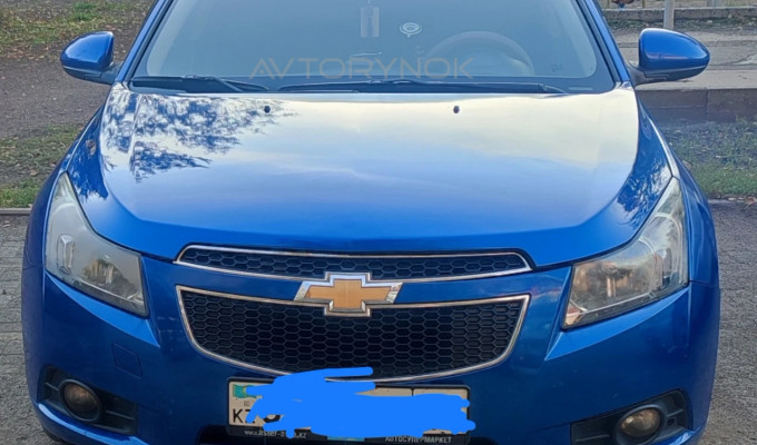 Chevrolet Cruze 2012 года