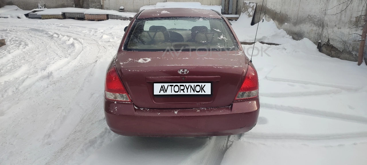 Hyundai Elantra, 2003