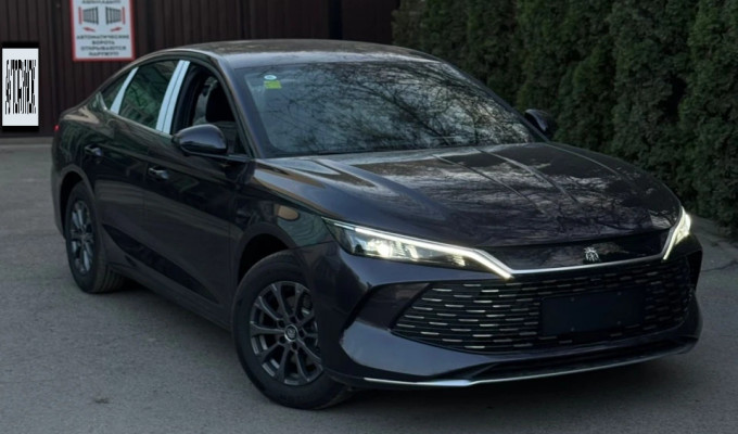 BYD Qin L DM-i 2025 года