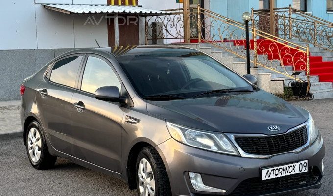 Kia Rio 2014 года