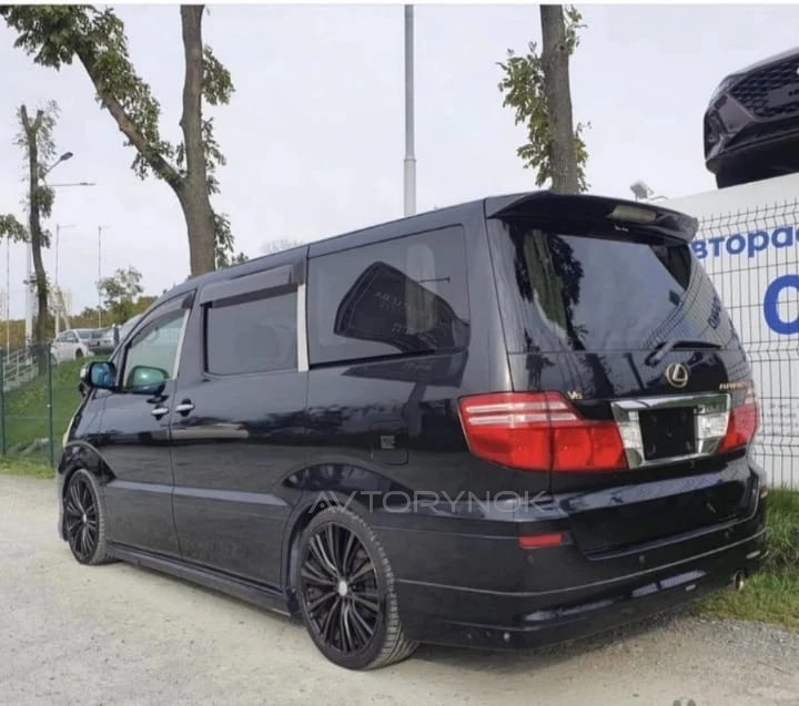 Toyota Alphard, 2004