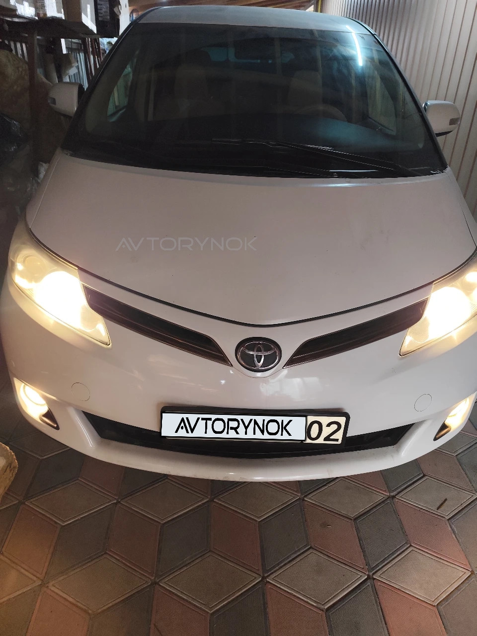 Toyota Previa, 2018